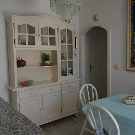 شقة Beachfront - Urbanizacion Duquesa *