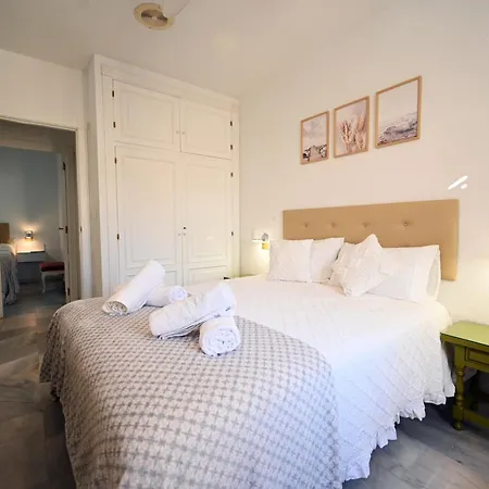 Apartment Beachfront - Urbanizacion Duquesa