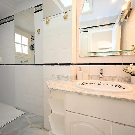 Apartamento Beachfront - Urbanización Duquesa Torrevieja